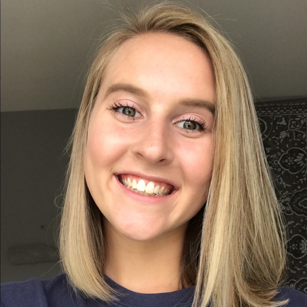 Meet your Posher, Emily